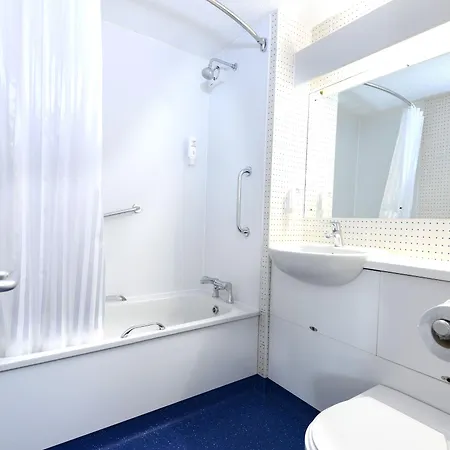 Travelodge Rathmines מלון 3*
