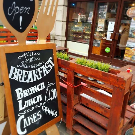 Travelodge Rathmines 3*