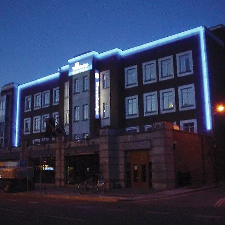 Travelodge Rathmines מלון 3*