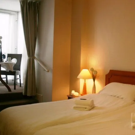 호텔 Travelodge Rathmines 3*