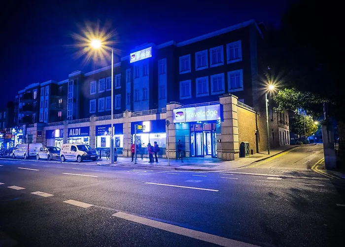 Travelodge Rathmines 3*