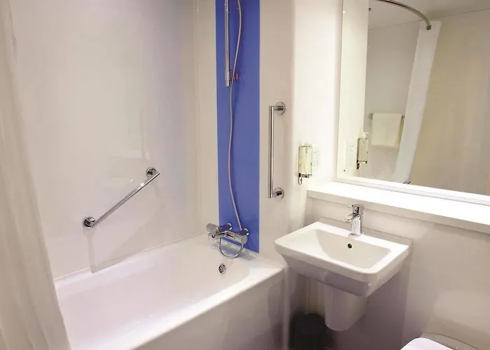 Travelodge Rathmines 3*