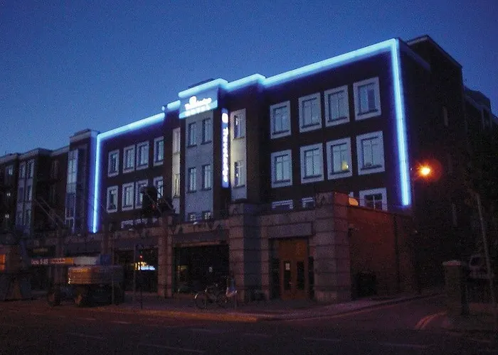 Travelodge Rathmines Hotel 3*